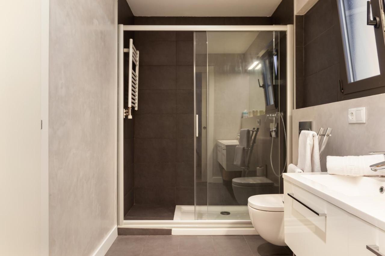 Akira Flats Urgell Apartment Barcelona Bagian luar foto